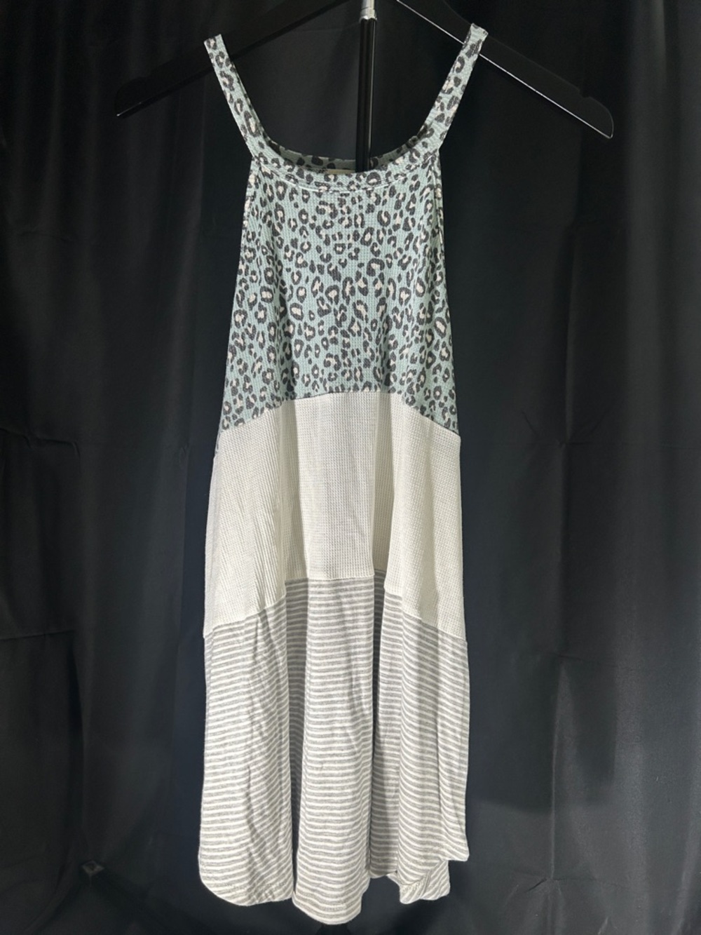 7th Ray Mint and Gray Animal-Print Pullover Top